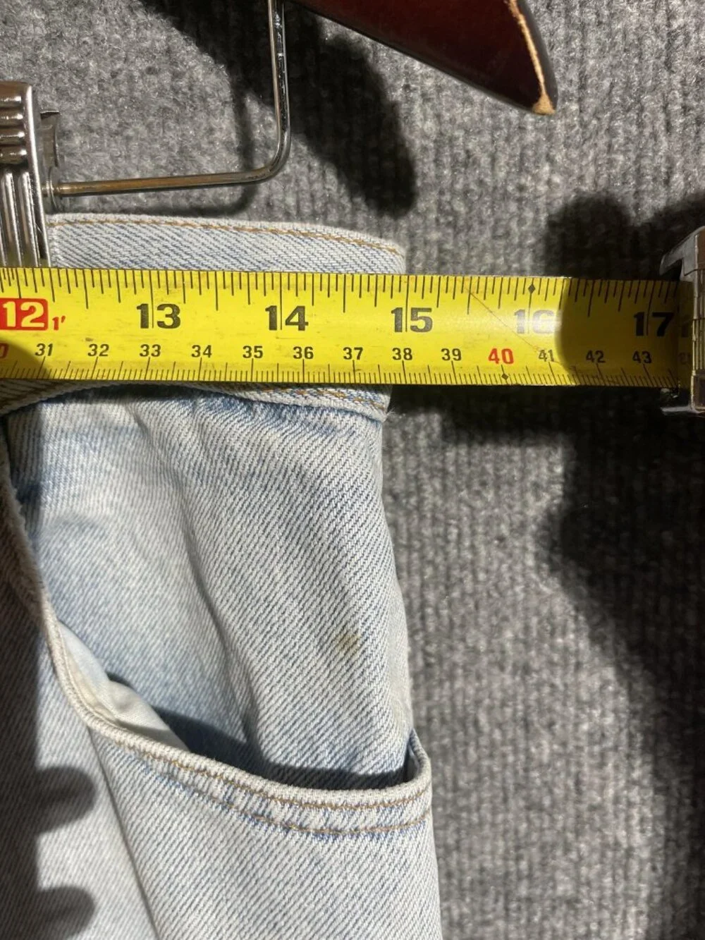 Vintage Levis 550 Jeans Mens Medium High Rise Light Wash Relaxed Tapered 90s